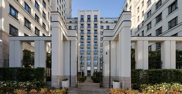 На Некрасова